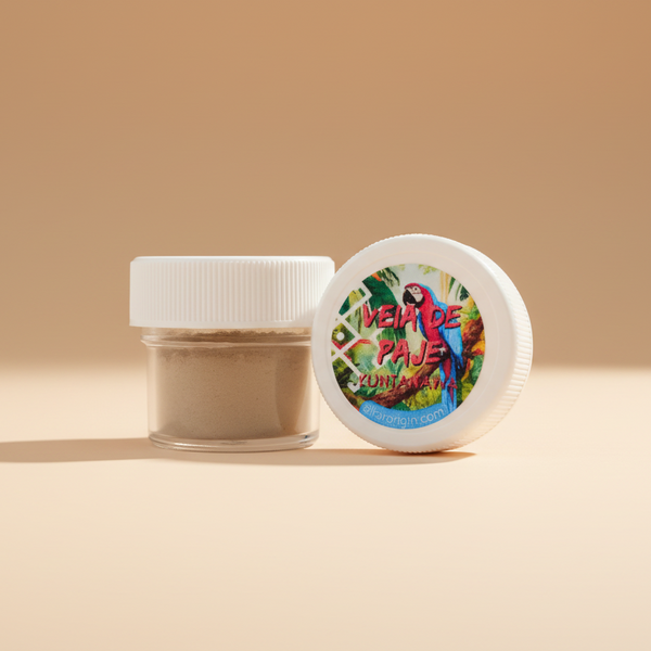 A small container of Hapé powder labeled 'Kantana Veia de Paje' with a colorful label featuring a parrot, placed on a light background.